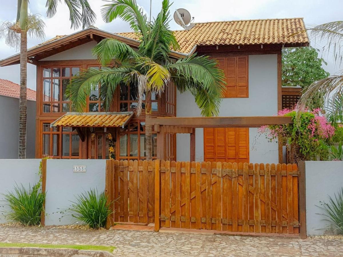 הוילה בוניטו Casa Com Piscina, Bem Localizada מראה חיצוני תמונה